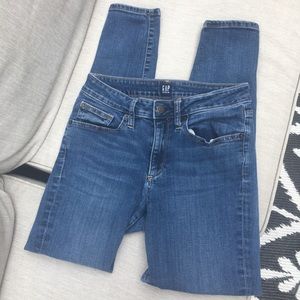 ☞︎ Gap women’s denim!